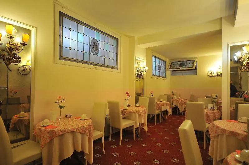 C-Hotels De Rose Palace Florence Hotel