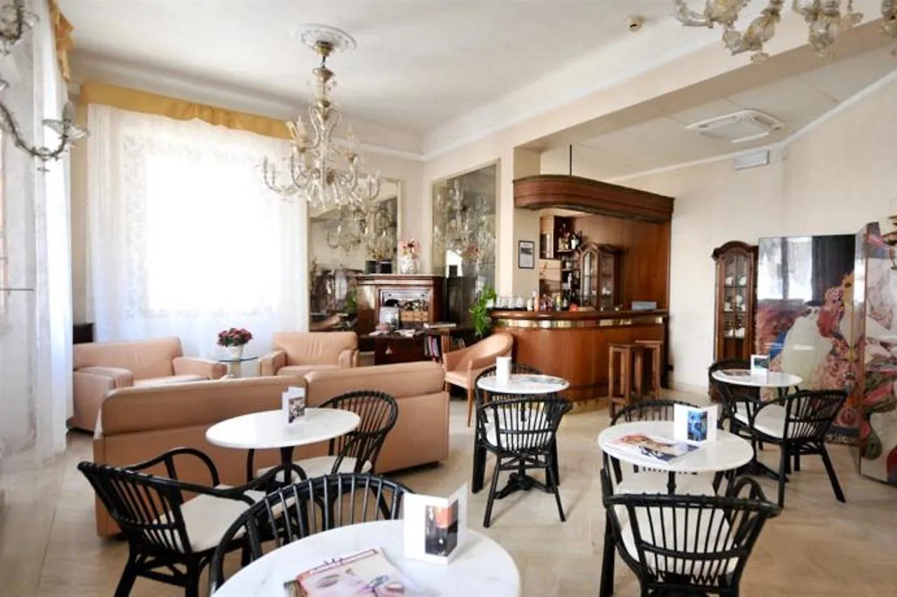 Hotel C-Hotels De Rose Palace Florence