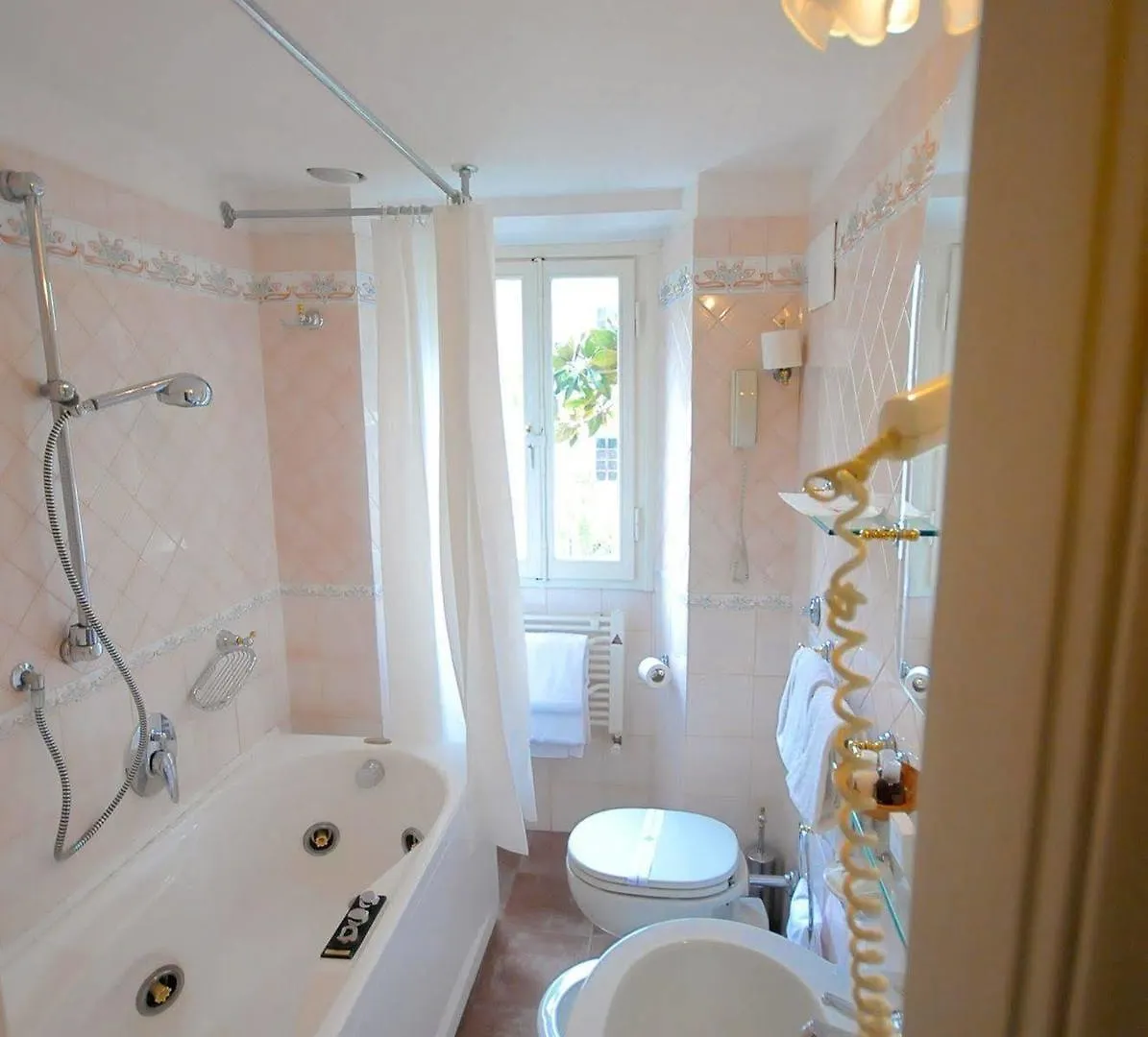 C-Hotels De Rose Palace Florence Italy