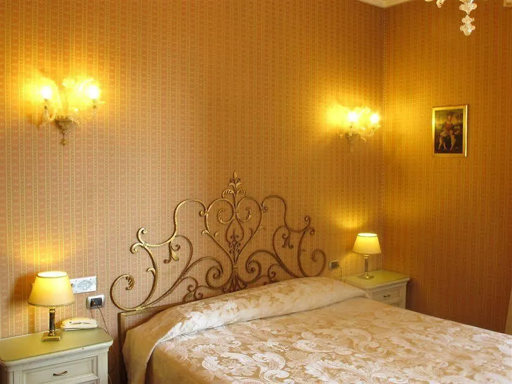 C-Hotels De Rose Palace Florence