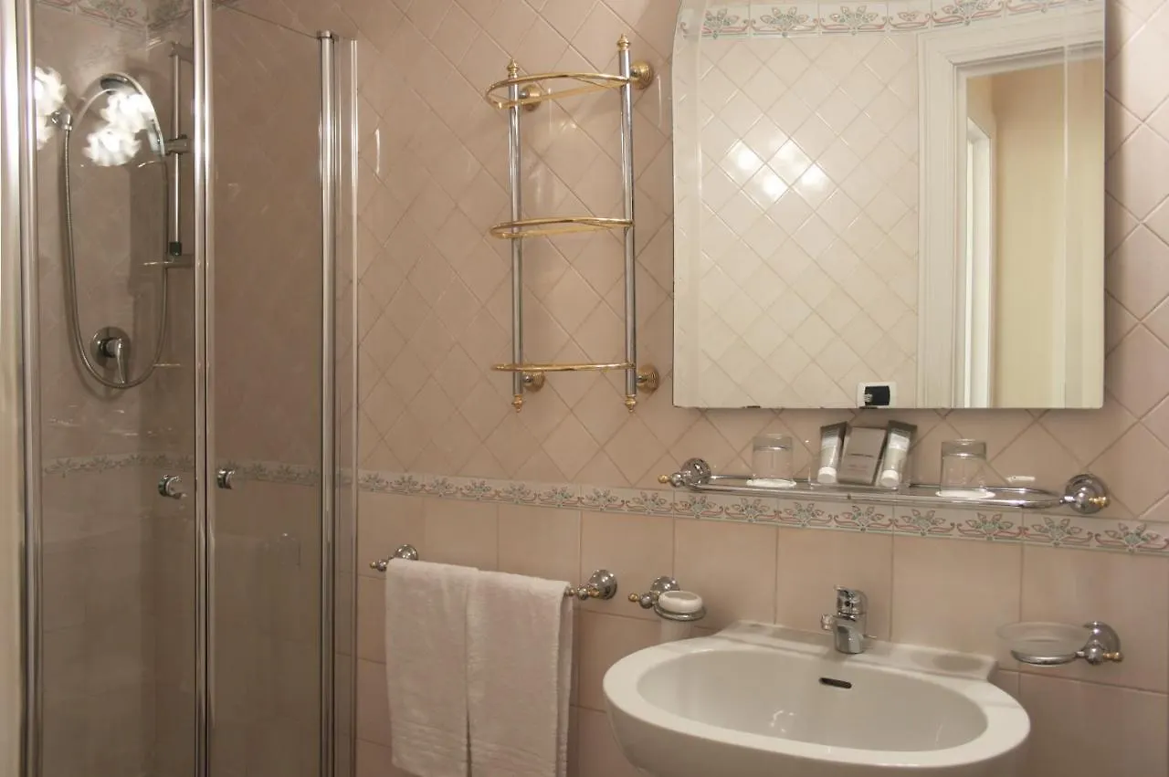 Hotel C-Hotels De Rose Palace Florence