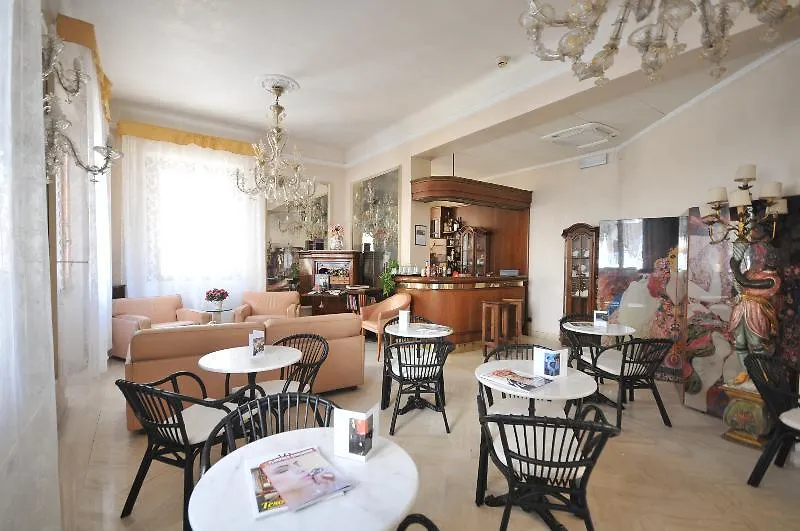 Hotel C-Hotels De Rose Palace Florence