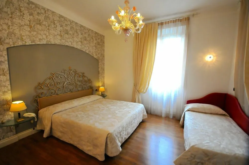 C-Hotels De Rose Palace Florence Hotel
