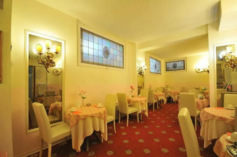 C-Hotels De Rose Palace Florence Hotel